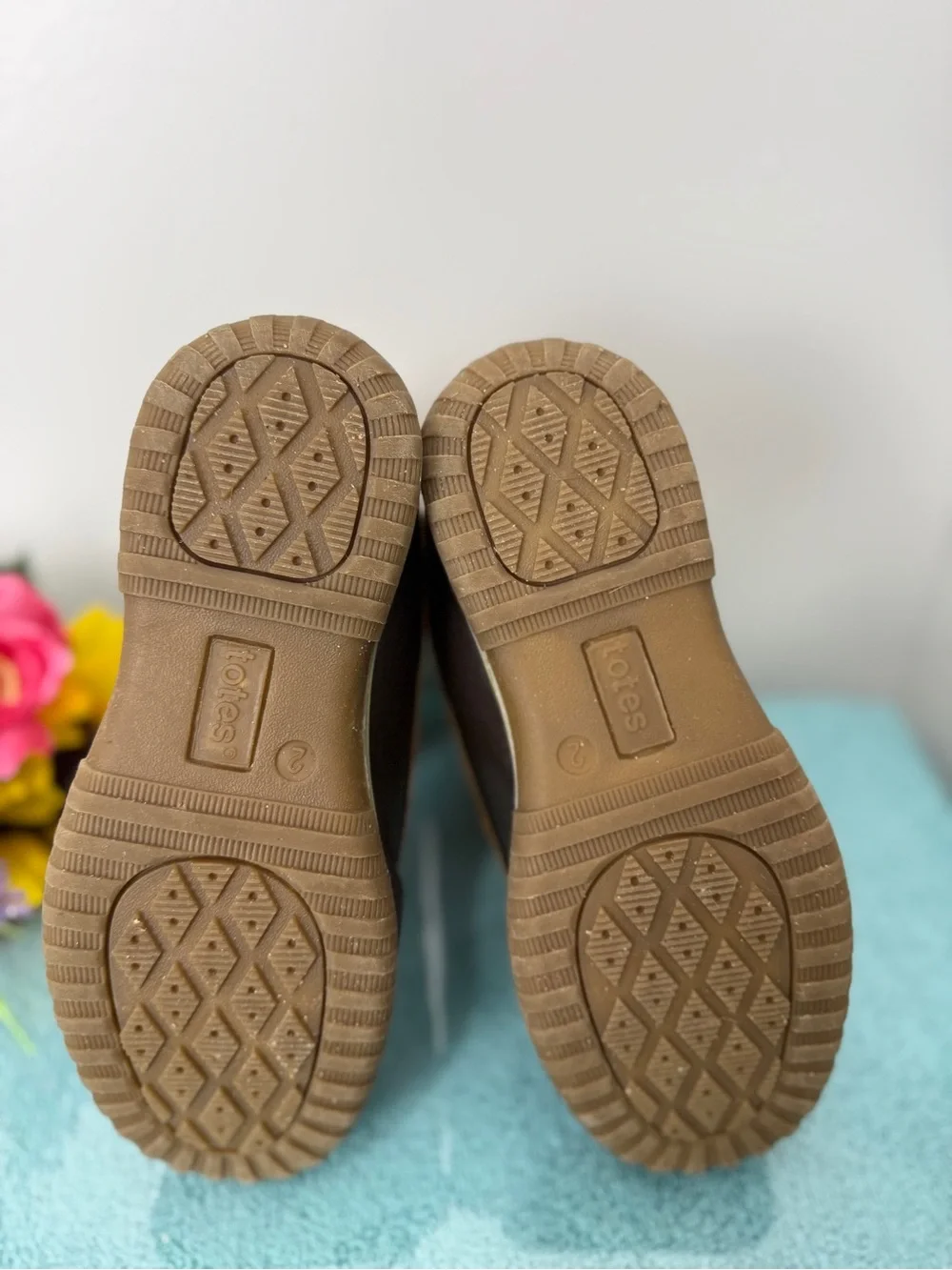 totes Kids Tan and Dark Brown Shearling-Lined Winter Boots